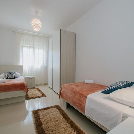Luxury Apartment Di Трогир Экстерьер фото